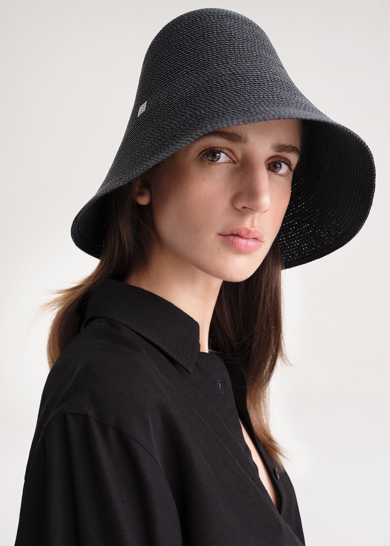 Woven paper straw hat black – TOTEME - Main Image